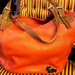 Large Leather handbag of excellent quality and condition. Looks new